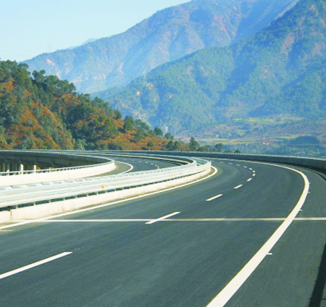 7-攀枝花至田房（川滇界）段公路路面工...